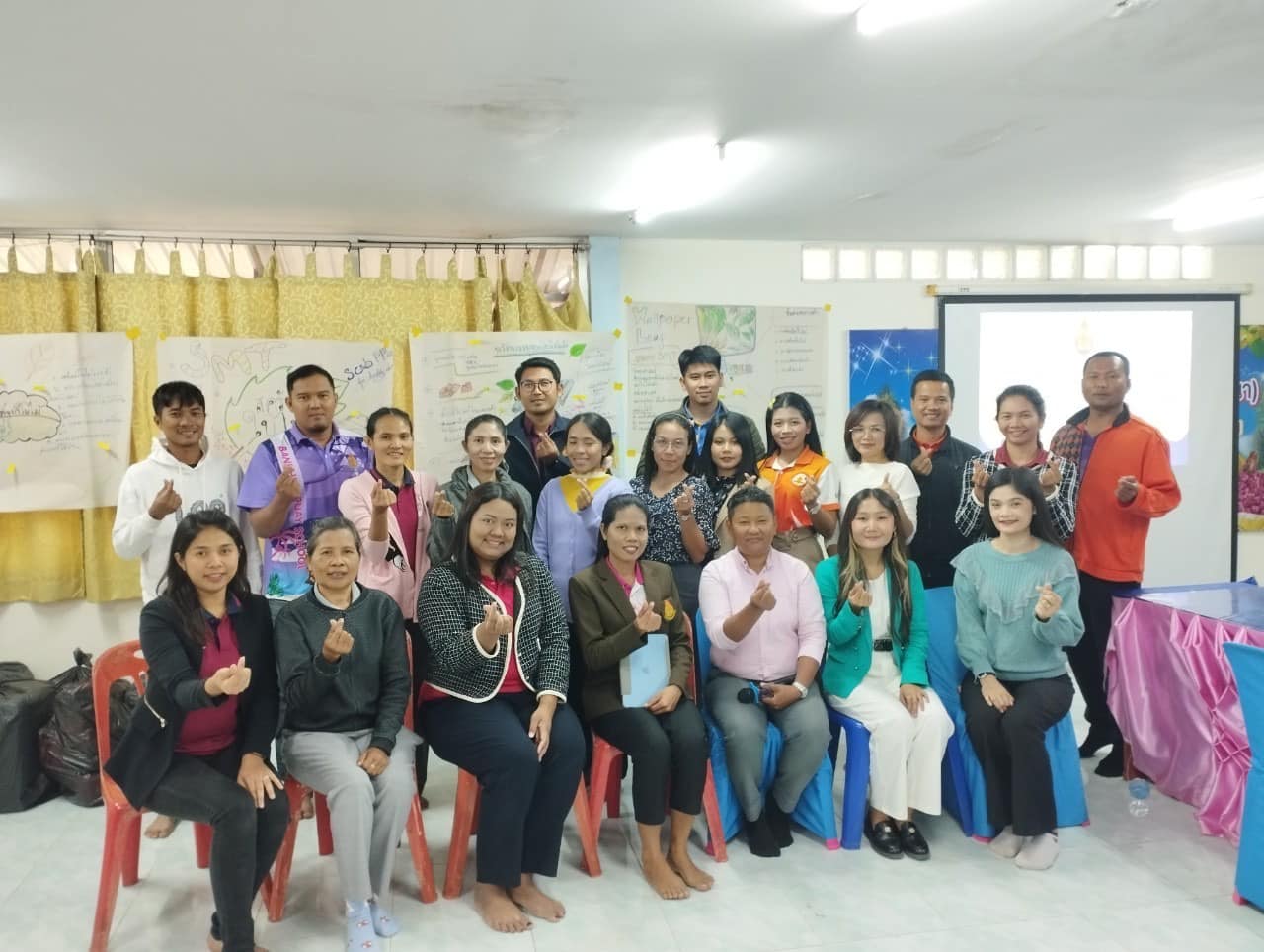 อบรมเชิงปฏิบัติการ กิจกรรมบูรณาการจัดการเรียนรู้ (SMT) โดยใช้โครงงานเป็นฐาน (Project-based learning)